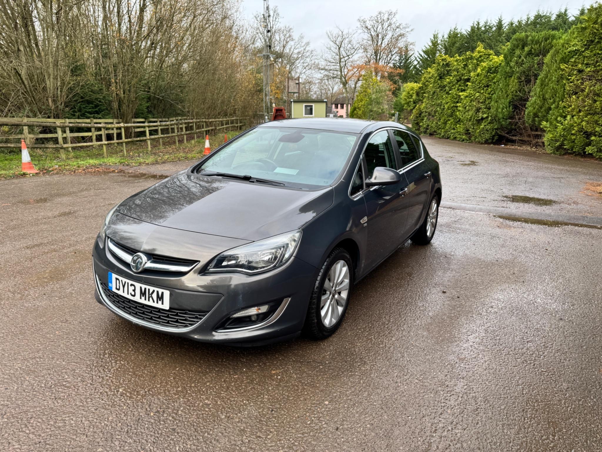 2013 Vauxhall Astra